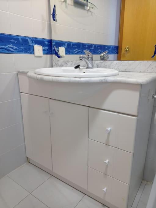 Piso Primera Linea De Mar Apartamento Ampuriabrava Exterior foto